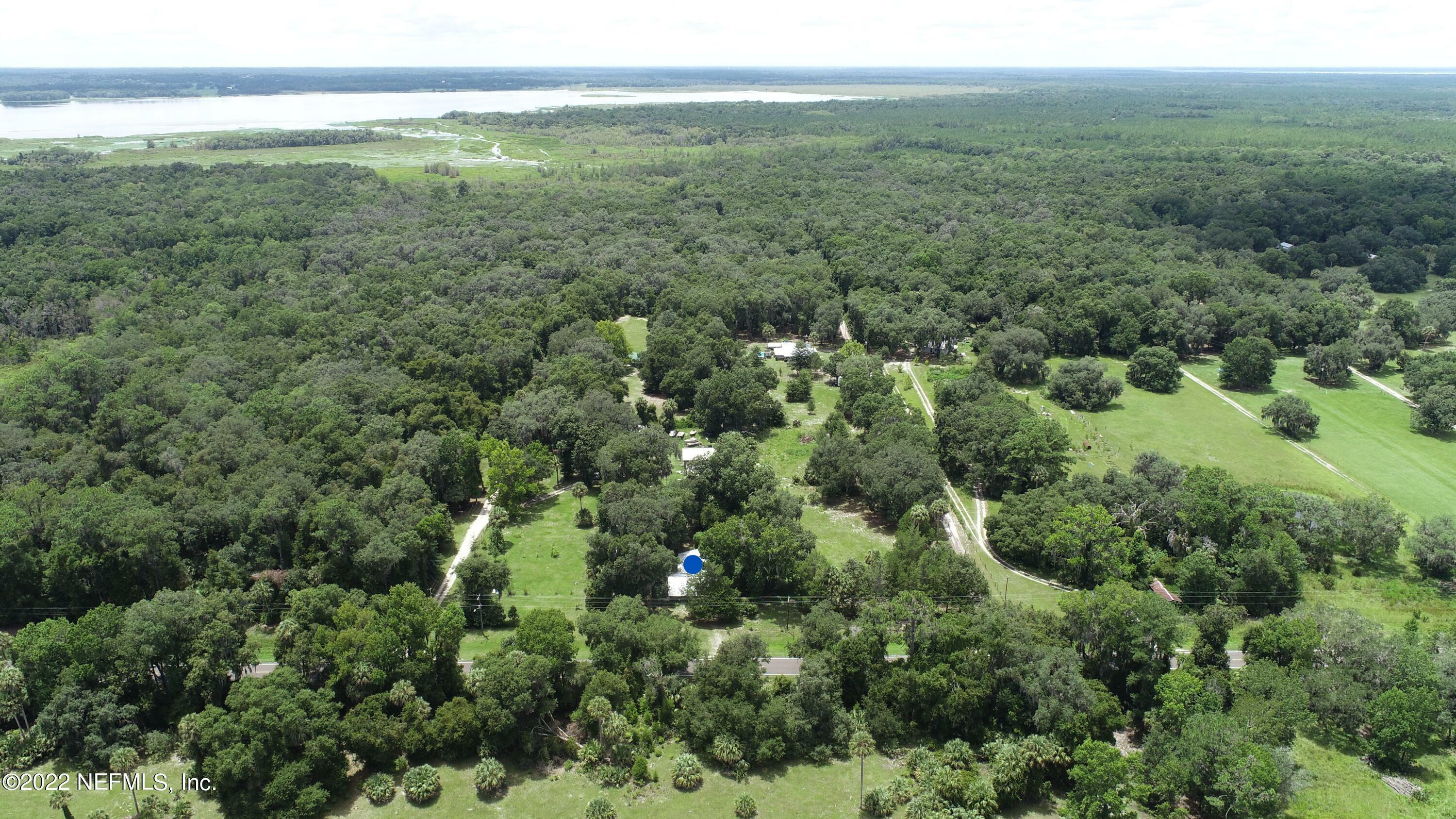 Property Photo:  16624 County Road 325  FL 32640 