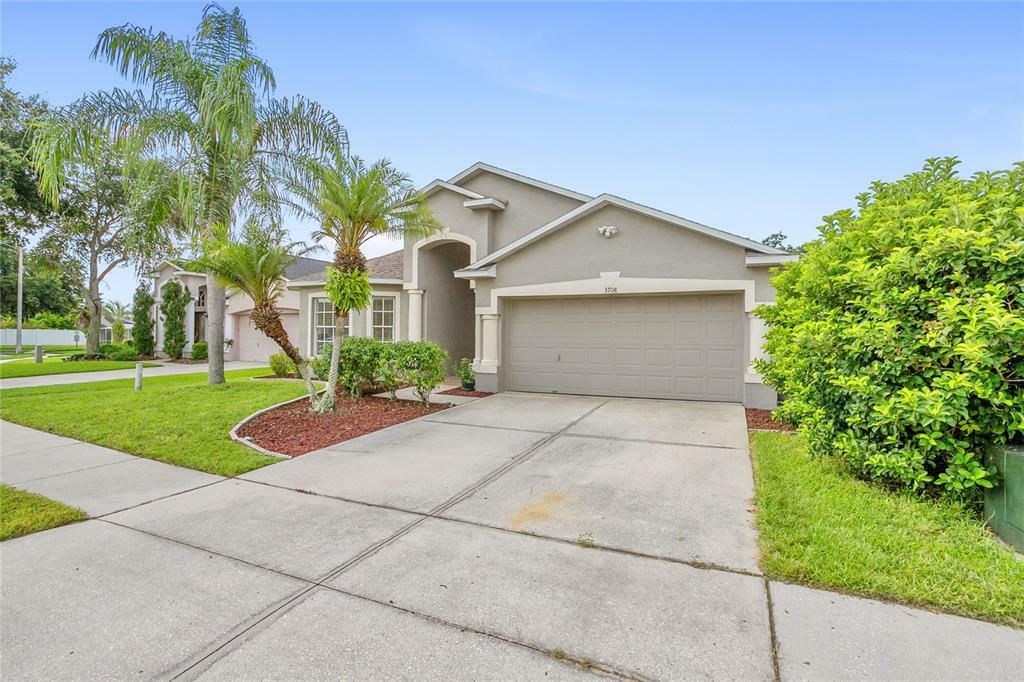 Property Photo:  3708 Bellewater Boulevard  FL 33578 