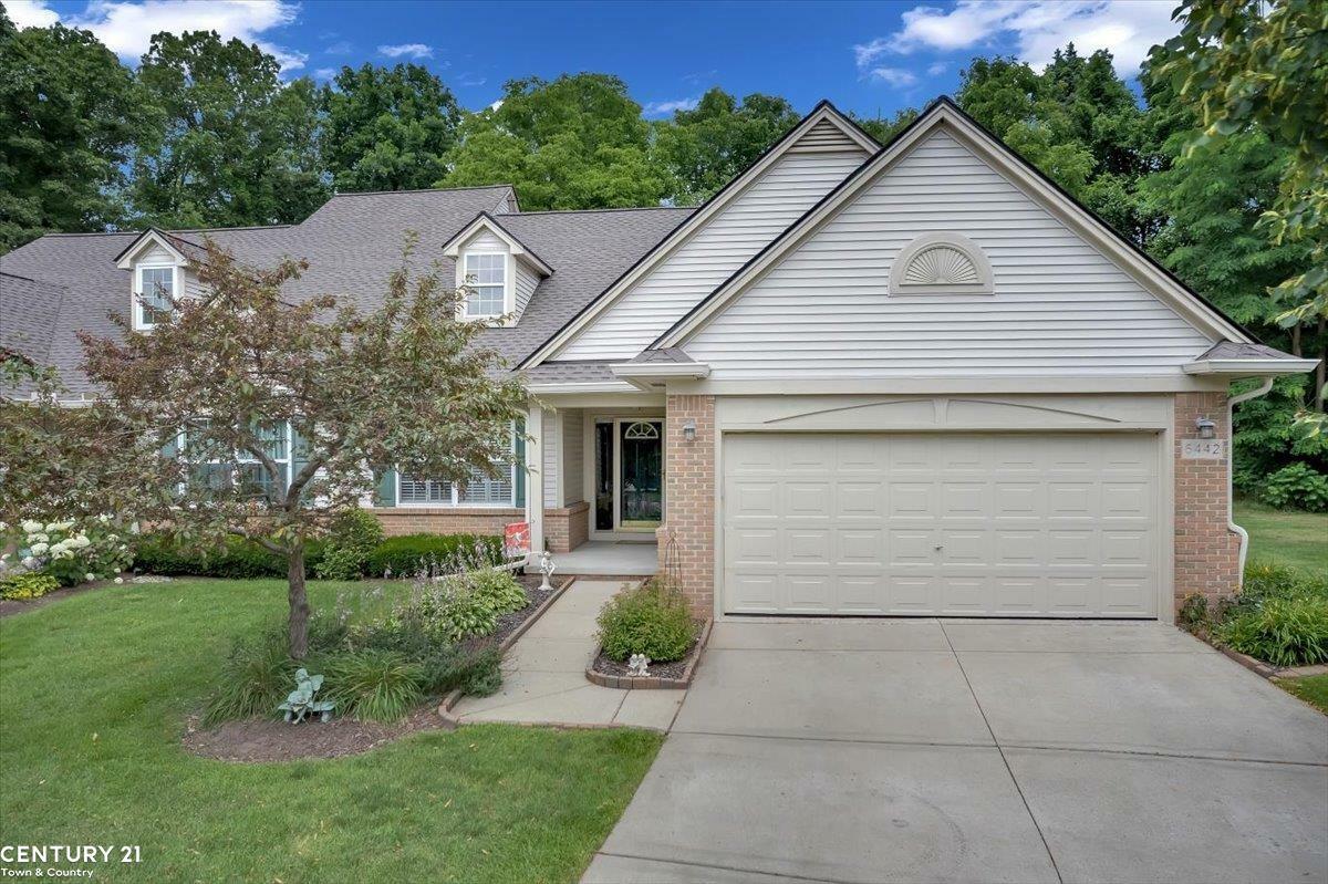 Property Photo:  6442 Heron Park Way  MI 48346-4803 