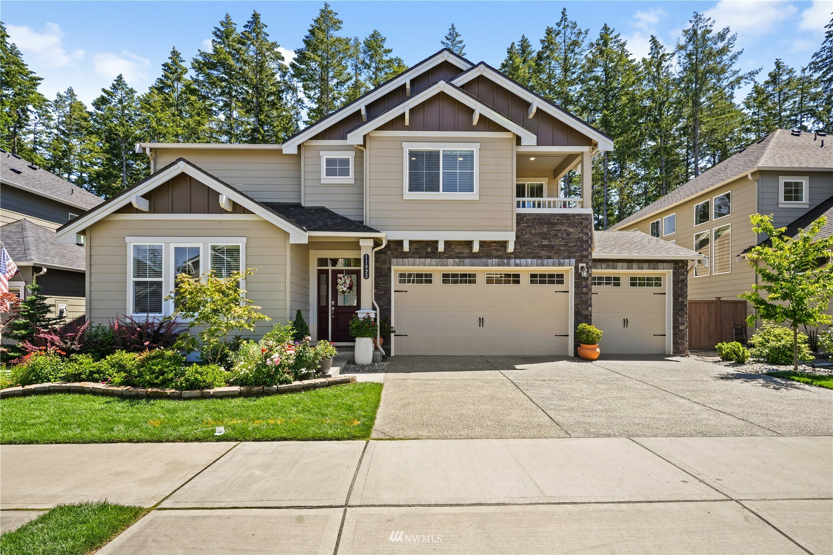 Property Photo:  11823 Olympus Way  WA 98332 