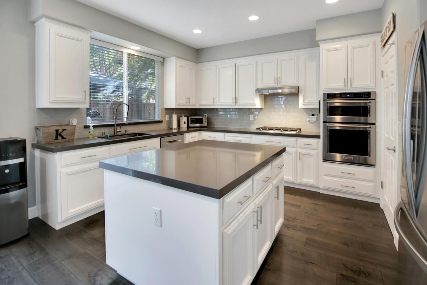 Property Photo: 1642 Via Cortina CA 95120