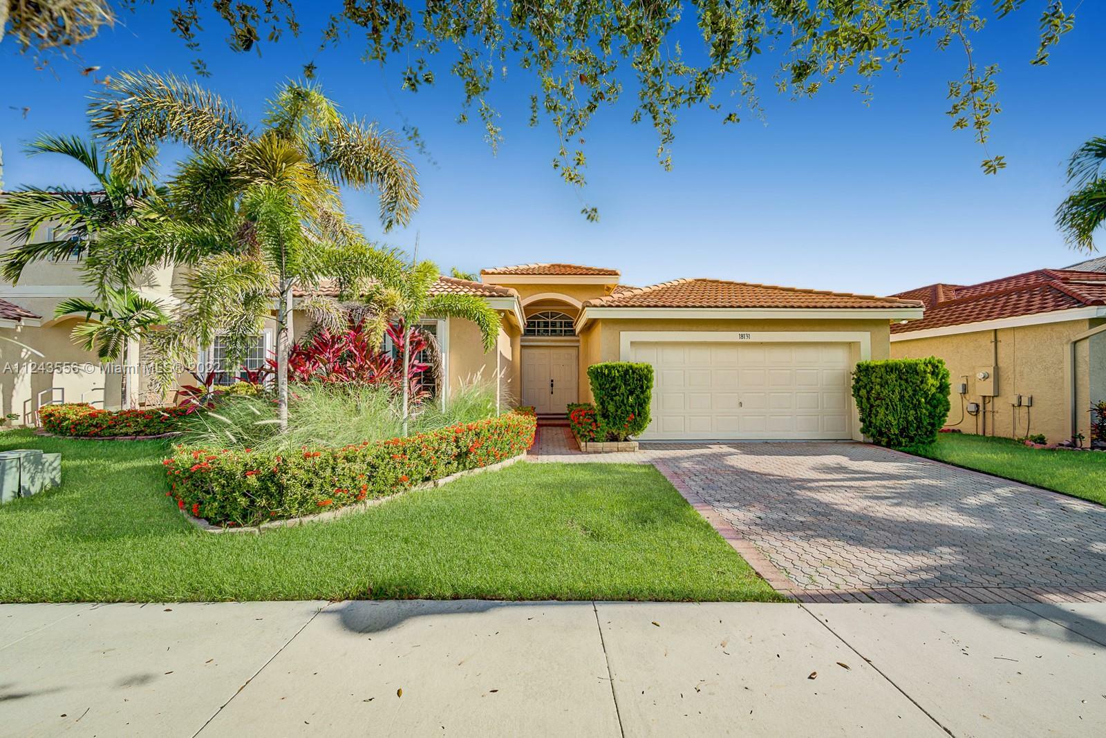 Property Photo: 18131 SW 33rd St FL 33029