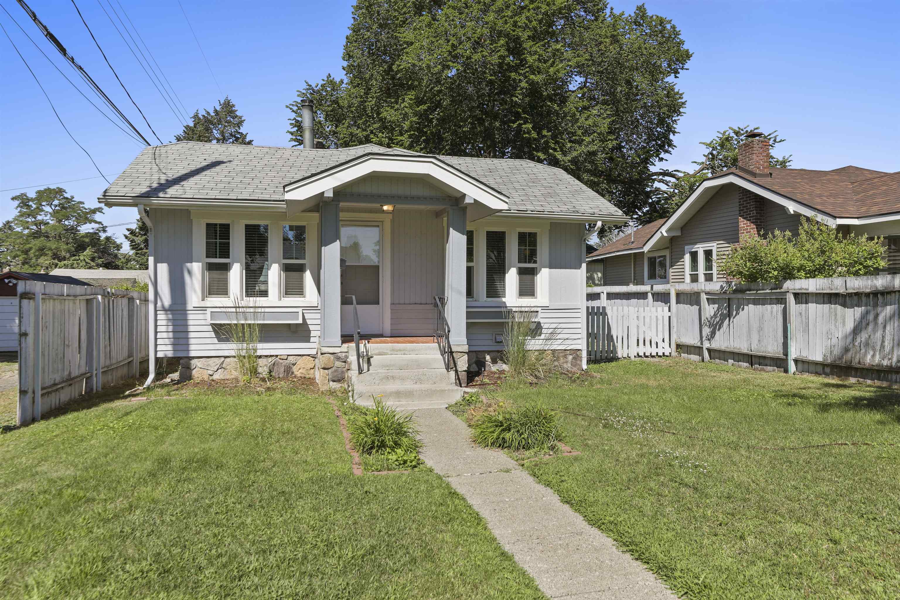 Property Photo: 3817 N E St WA 99205