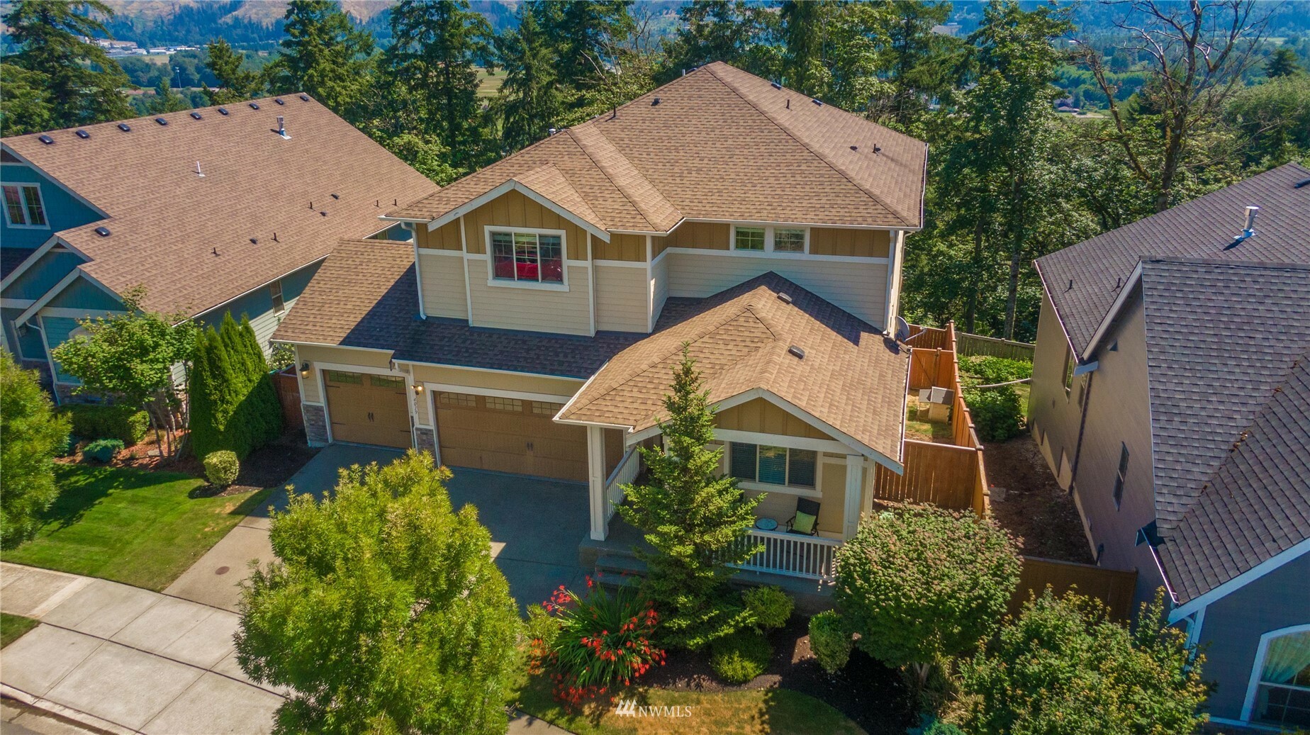 Property Photo: 4019 Highlands Boulevard WA 98372