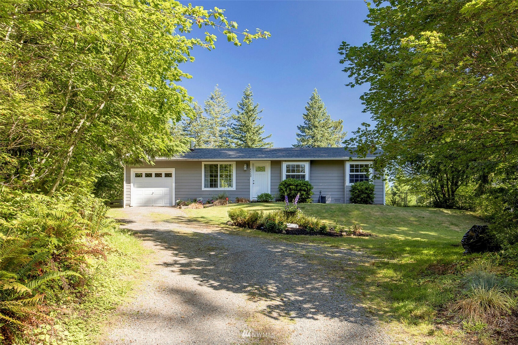 Property Photo:  42208 SE 167th Street  WA 98045 