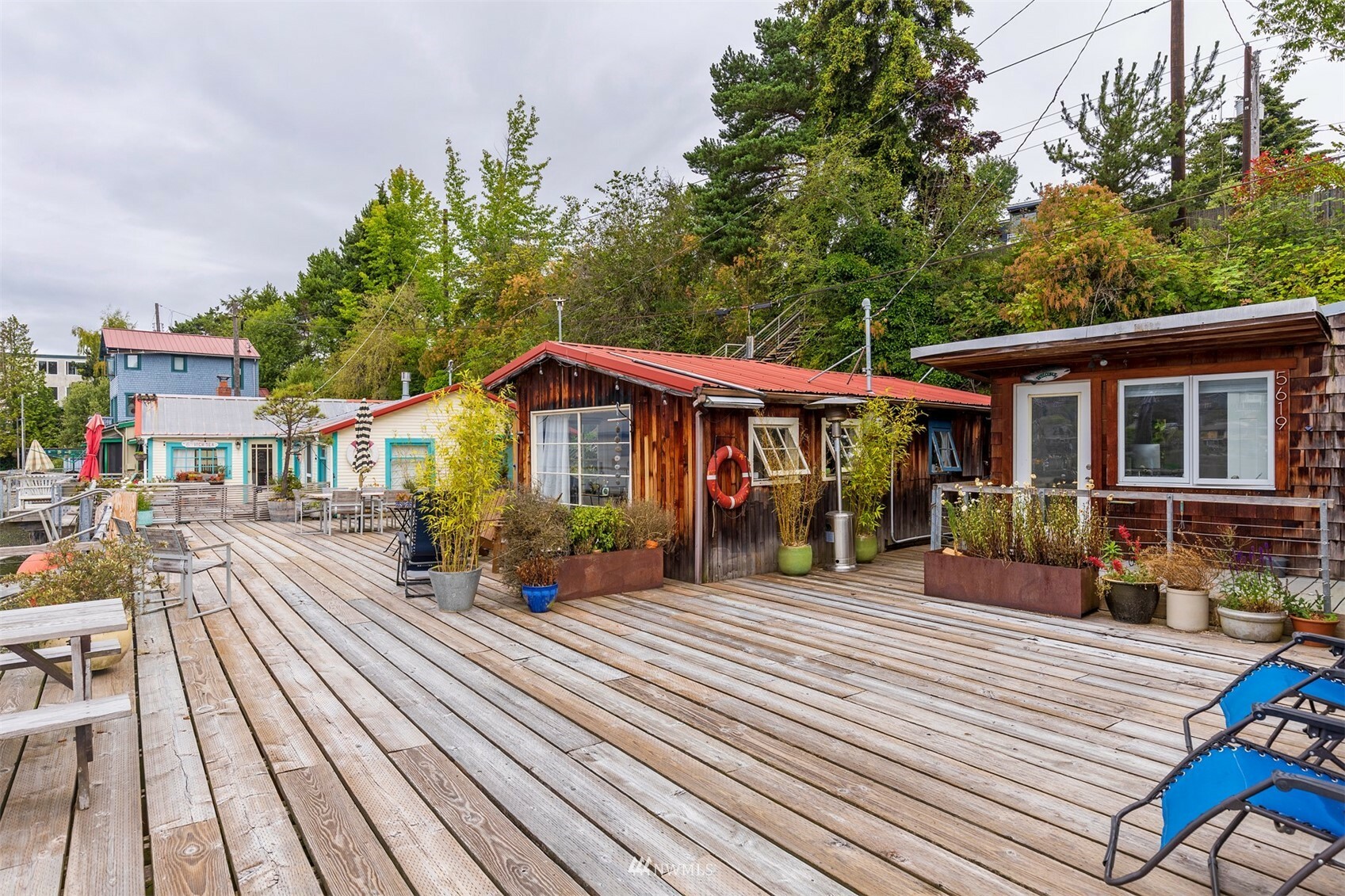 Property Photo:  5621 Seaview Avenue NW  WA 98107 