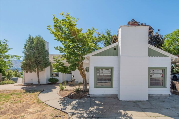 2304 NW Alan Avenue  East Wenatchee WA 98802 photo