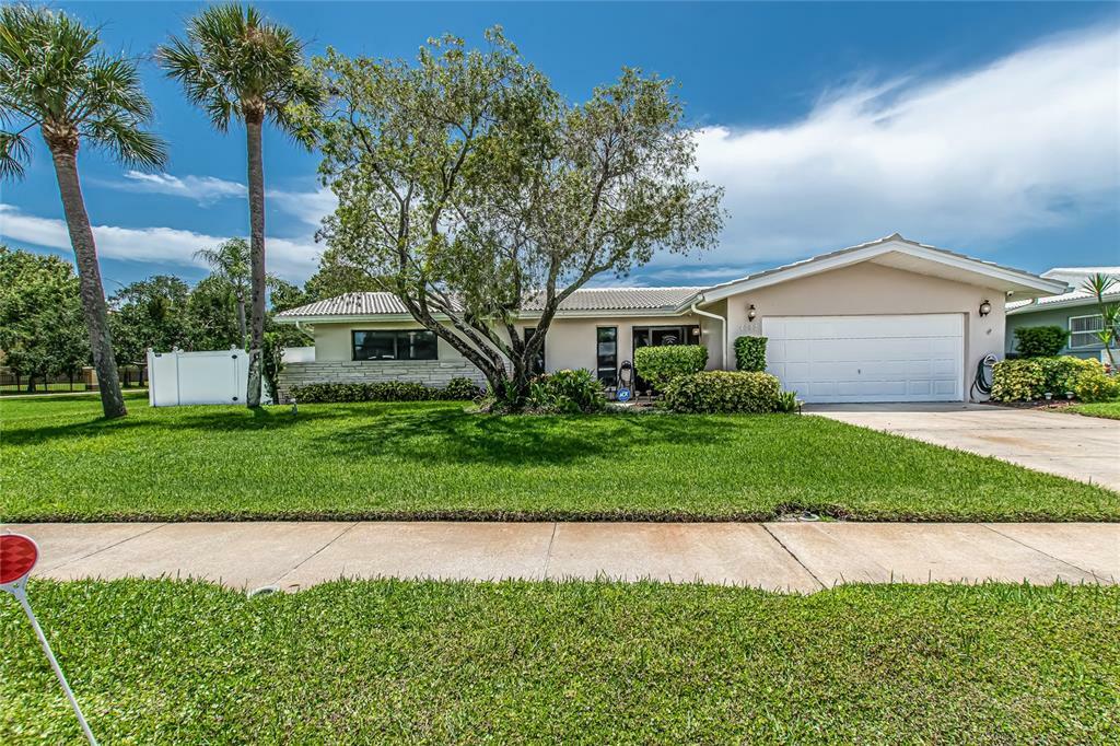 Property Photo: 4702 Shale Place FL 33615