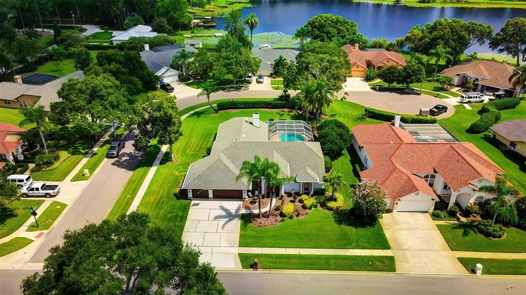 Property Photo:  7705 Lake Cypress Drive  FL 33556 