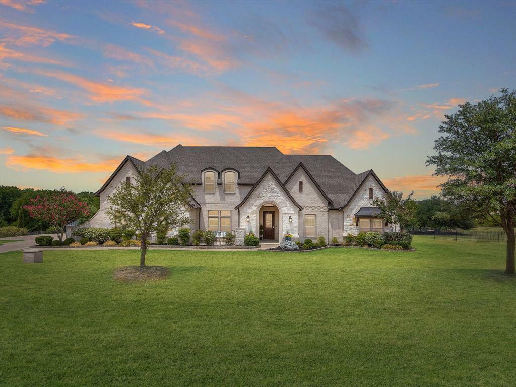 Property Photo: 12740 Bella Vino Drive TX 76126