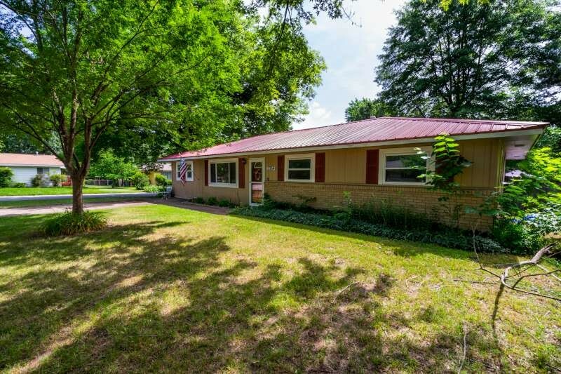 Property Photo:  3354 N Martin Avenue  AR 72703 