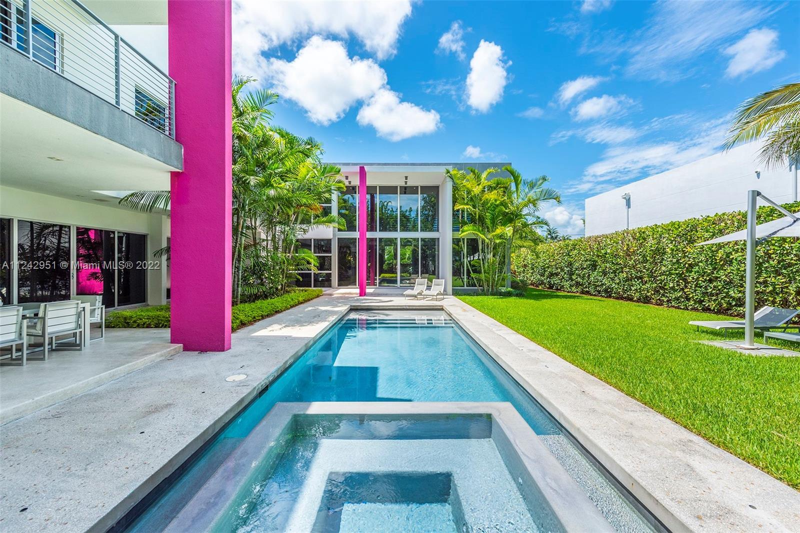 Property Photo: 6485 SW 85 St FL 33143