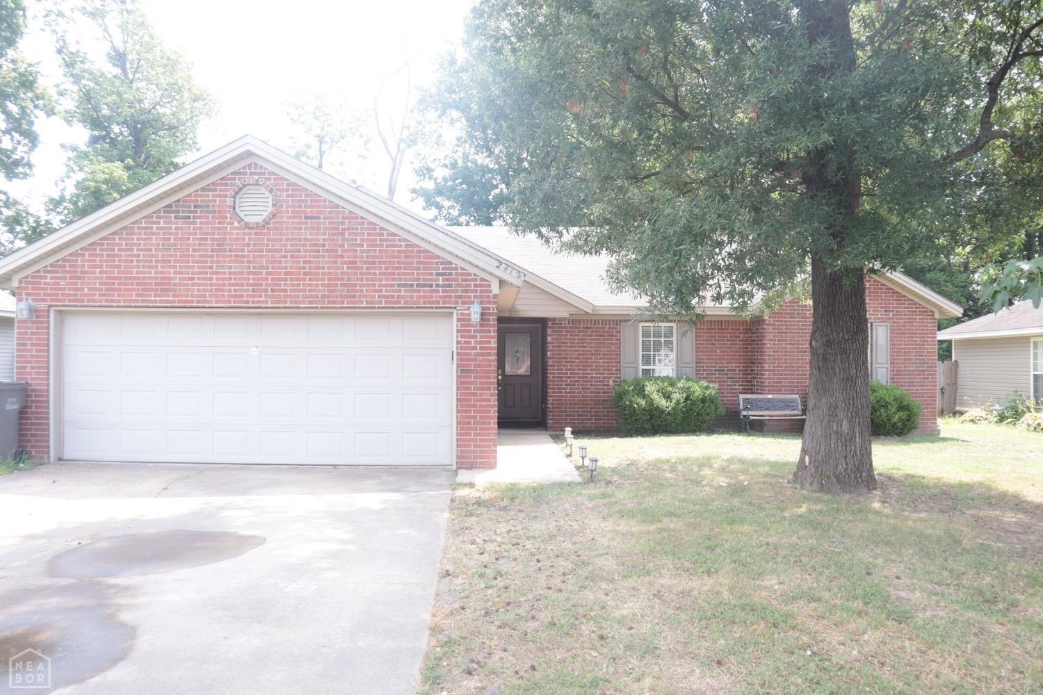 Property Photo:  2412 Chastain Drive  AR 72405 