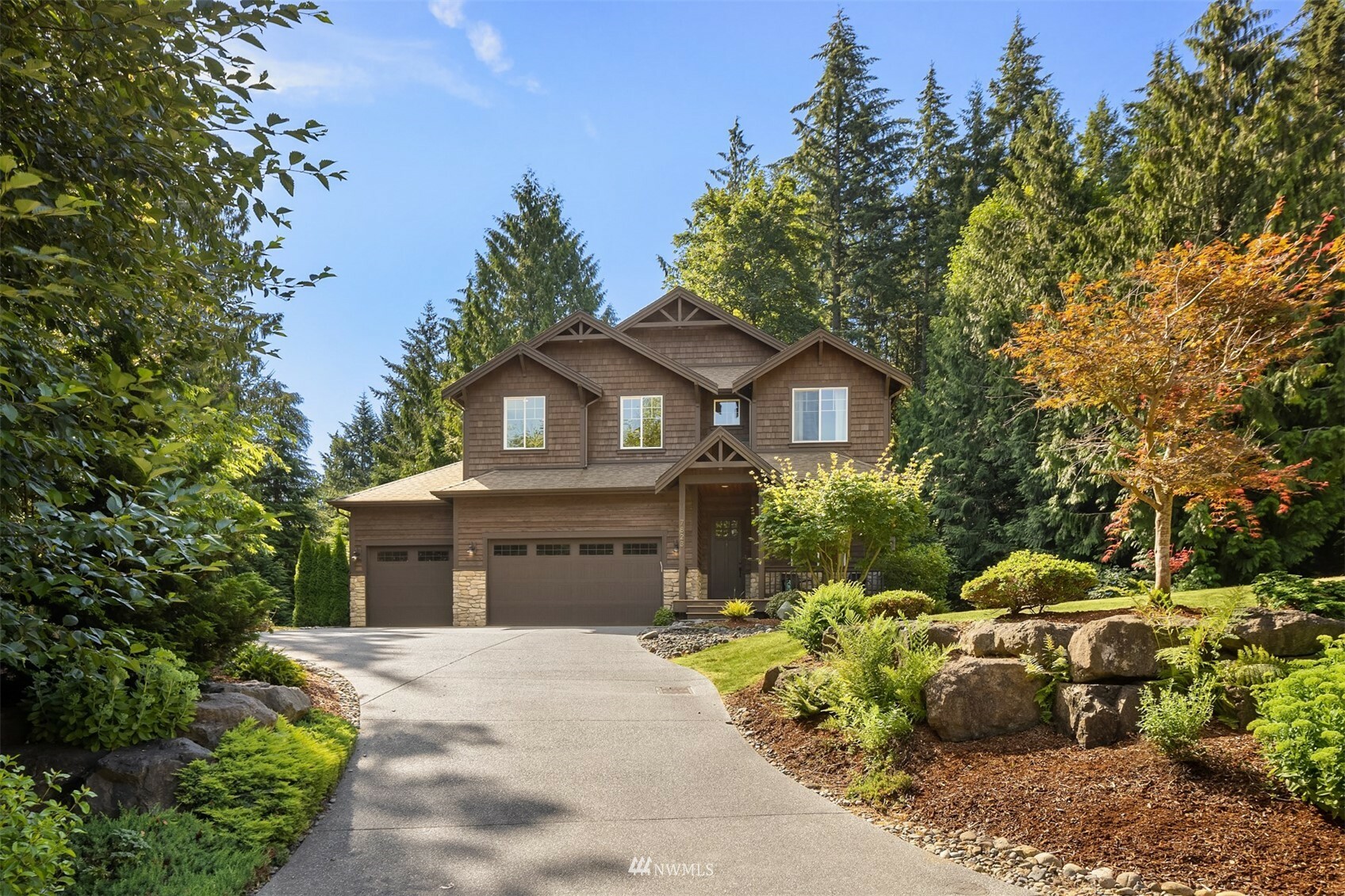 Property Photo:  7823 NE Ledgestone Loop  WA 98110 