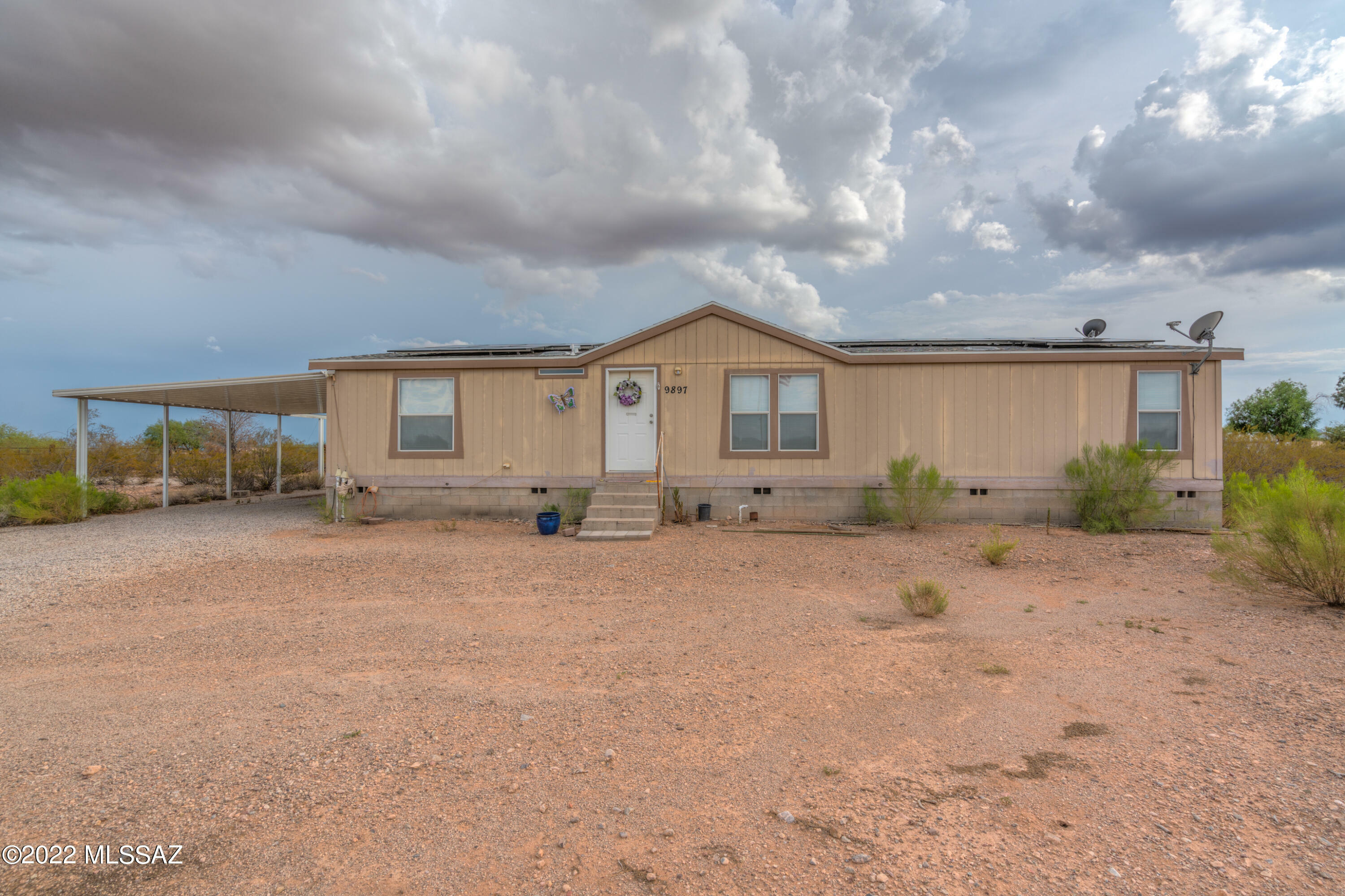 Property Photo:  9897 N Needmore Way  AZ 85653 