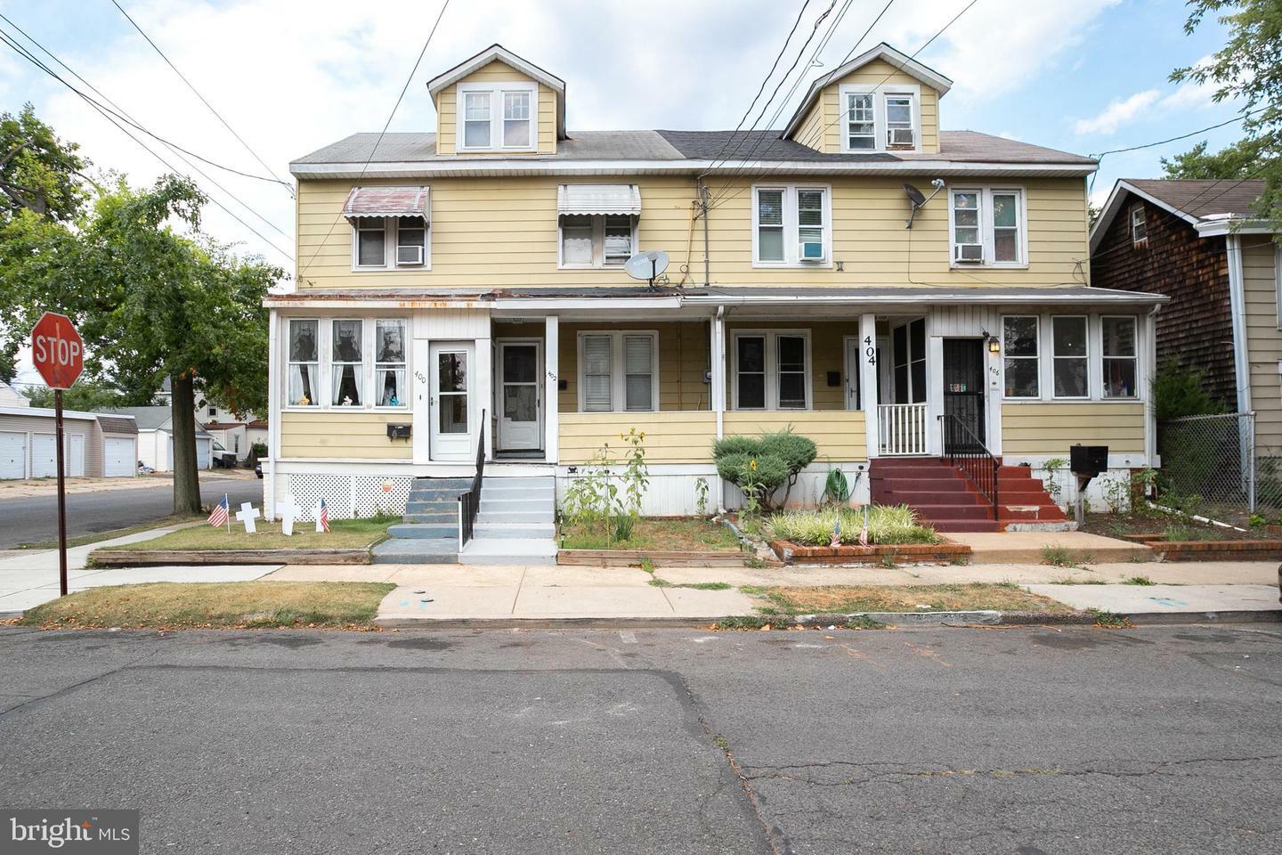 Property Photo:  402 William Street  NJ 08610 