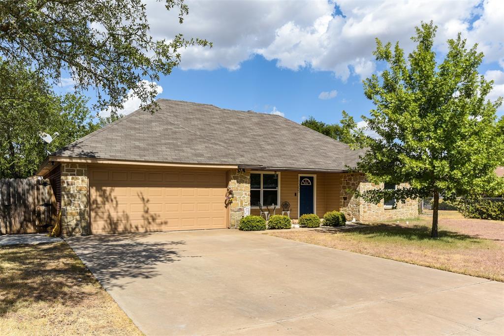 Property Photo:  1305 Clearfield Drive  TX 76033 