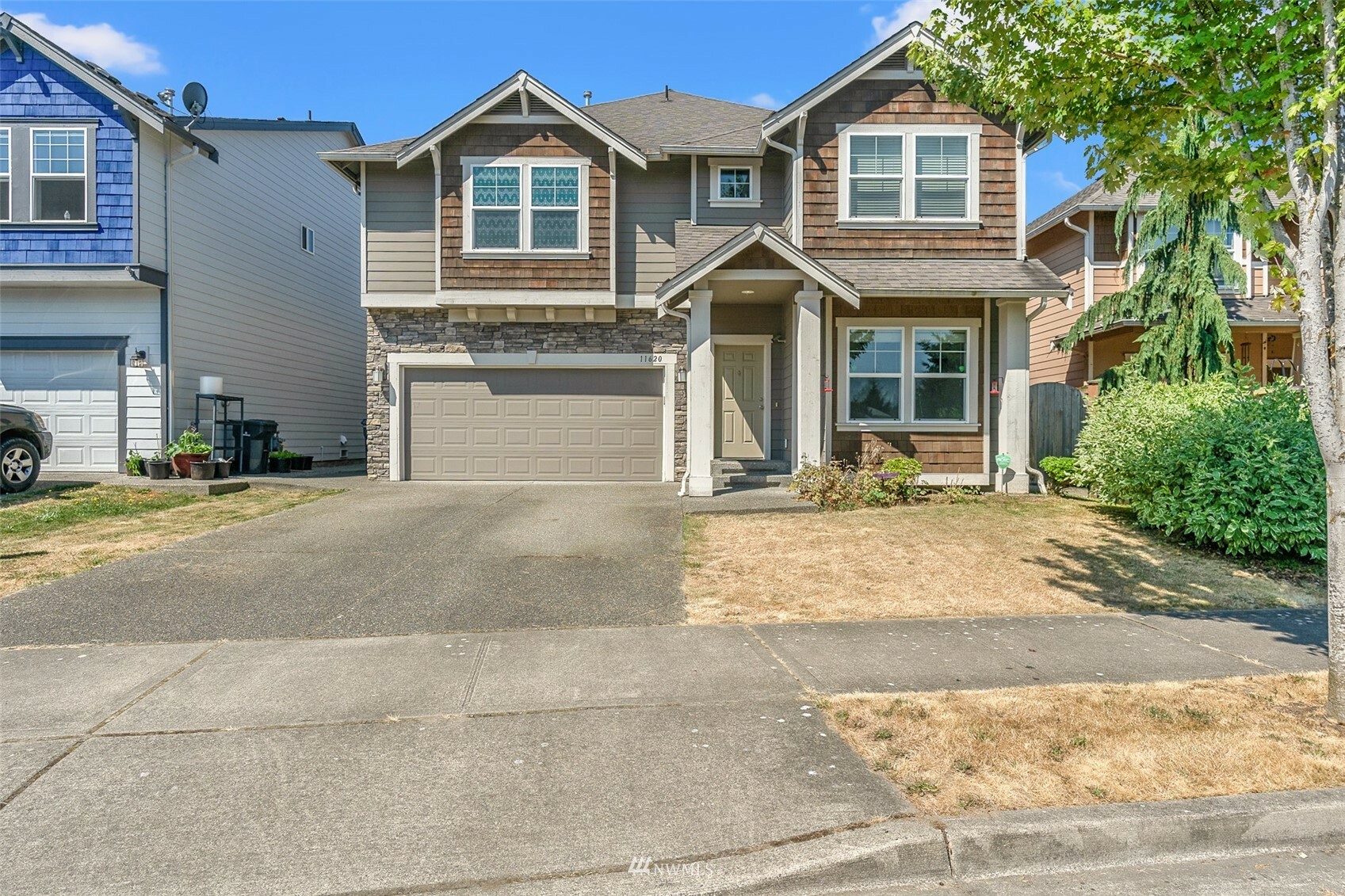 Property Photo:  11620 56th Avenue NE  WA 98271 