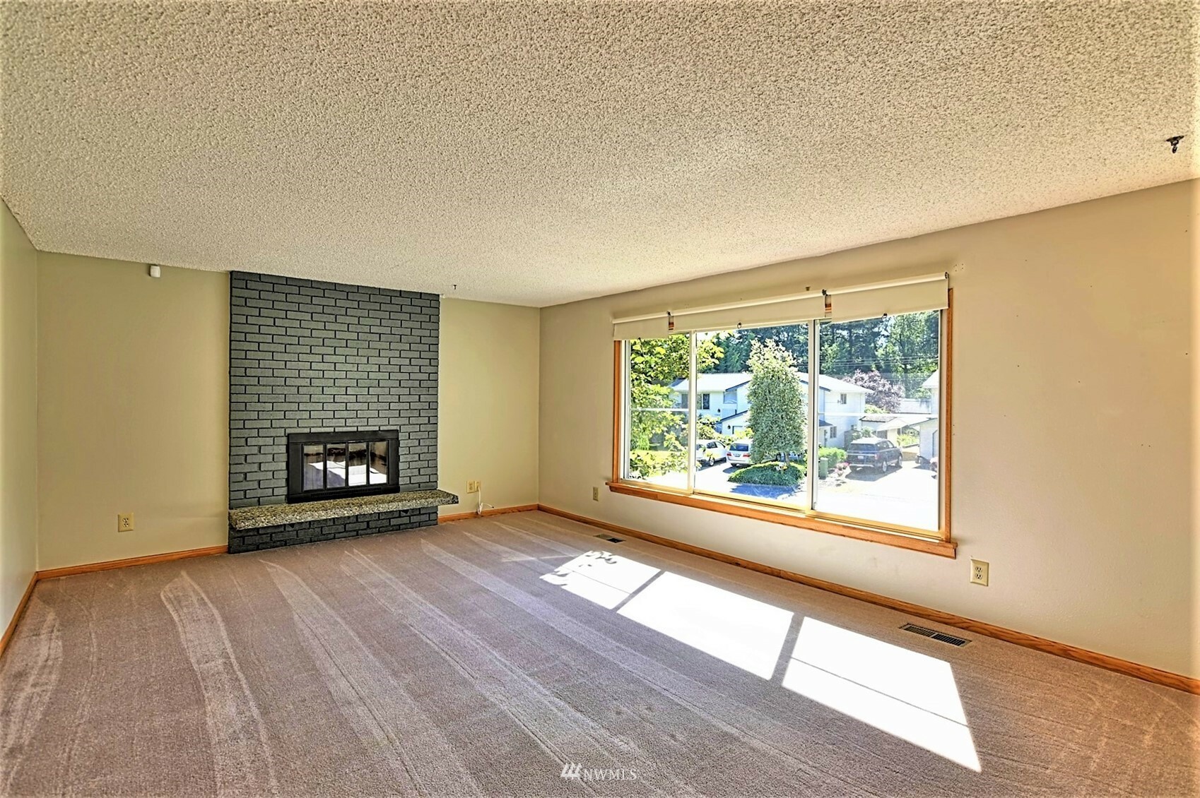 Property Photo: 12833 NE 52nd NE WA 98271