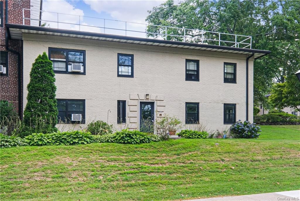 Property Photo:  1247 California Road C2  NY 10709