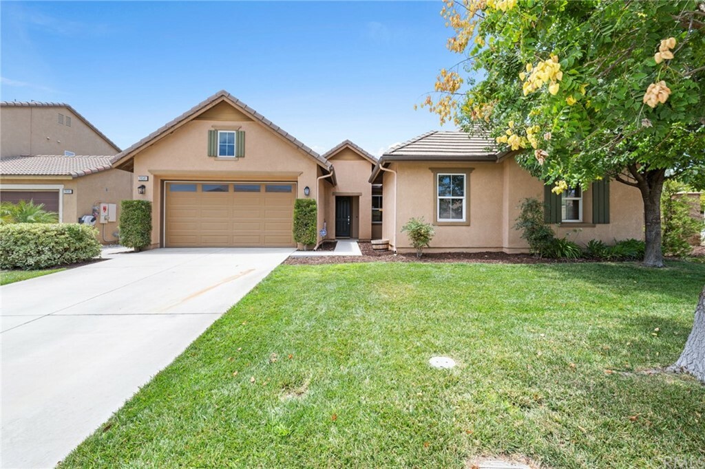 Property Photo:  28581 Plantain Street  CA 92584 