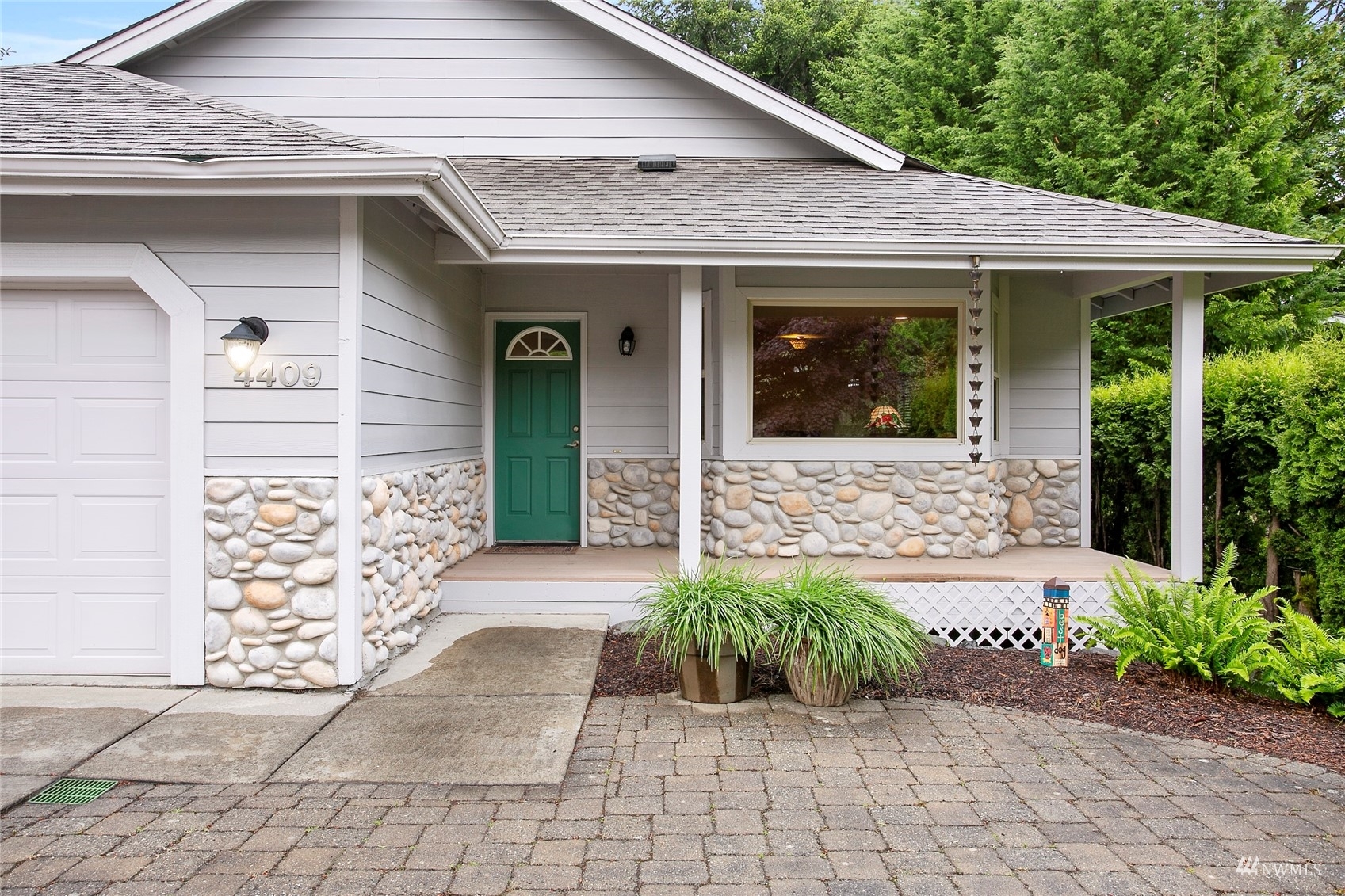 Property Photo: 4409 Cable Street WA 98229