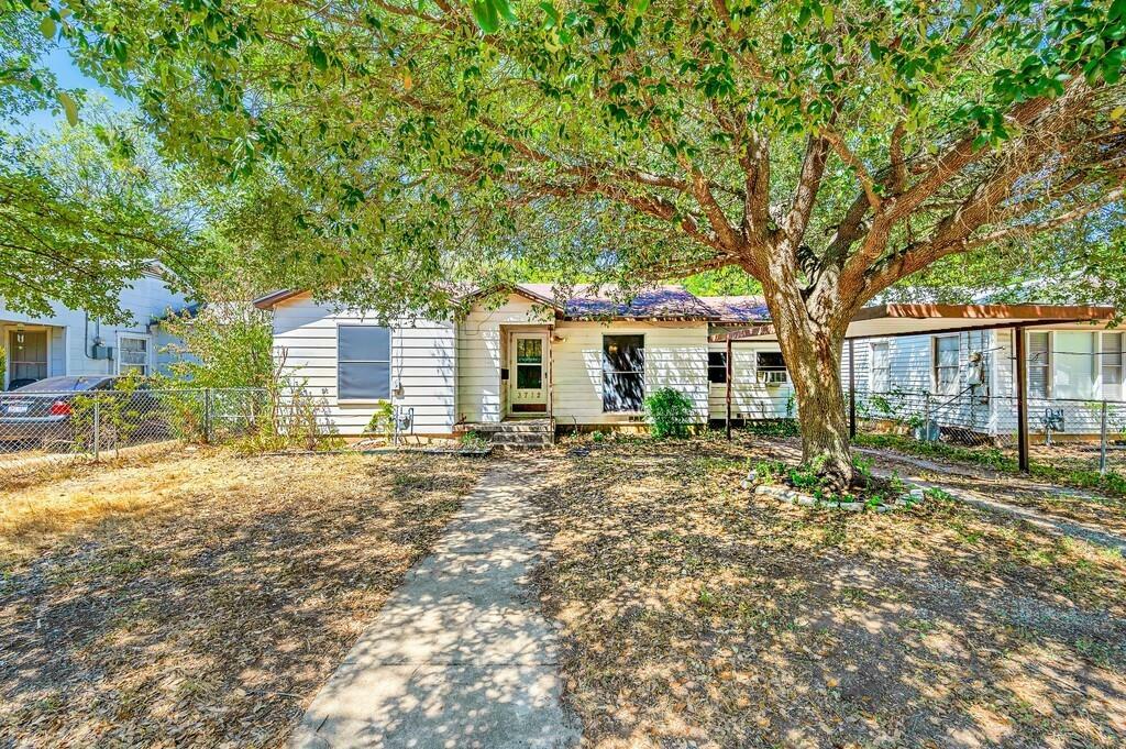 Property Photo:  3712 N 24th Street  TX 76708 