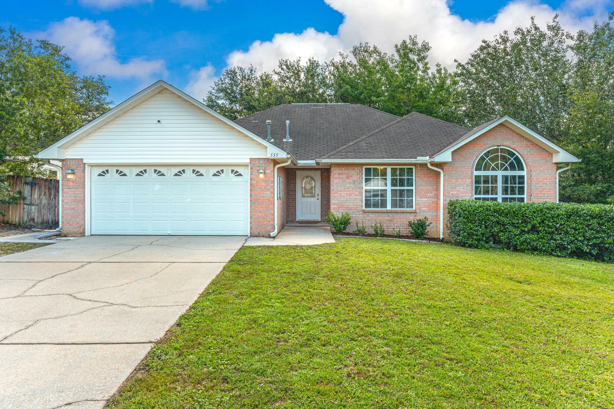 Property Photo:  535 Gallant Fox Lane  FL 32539 