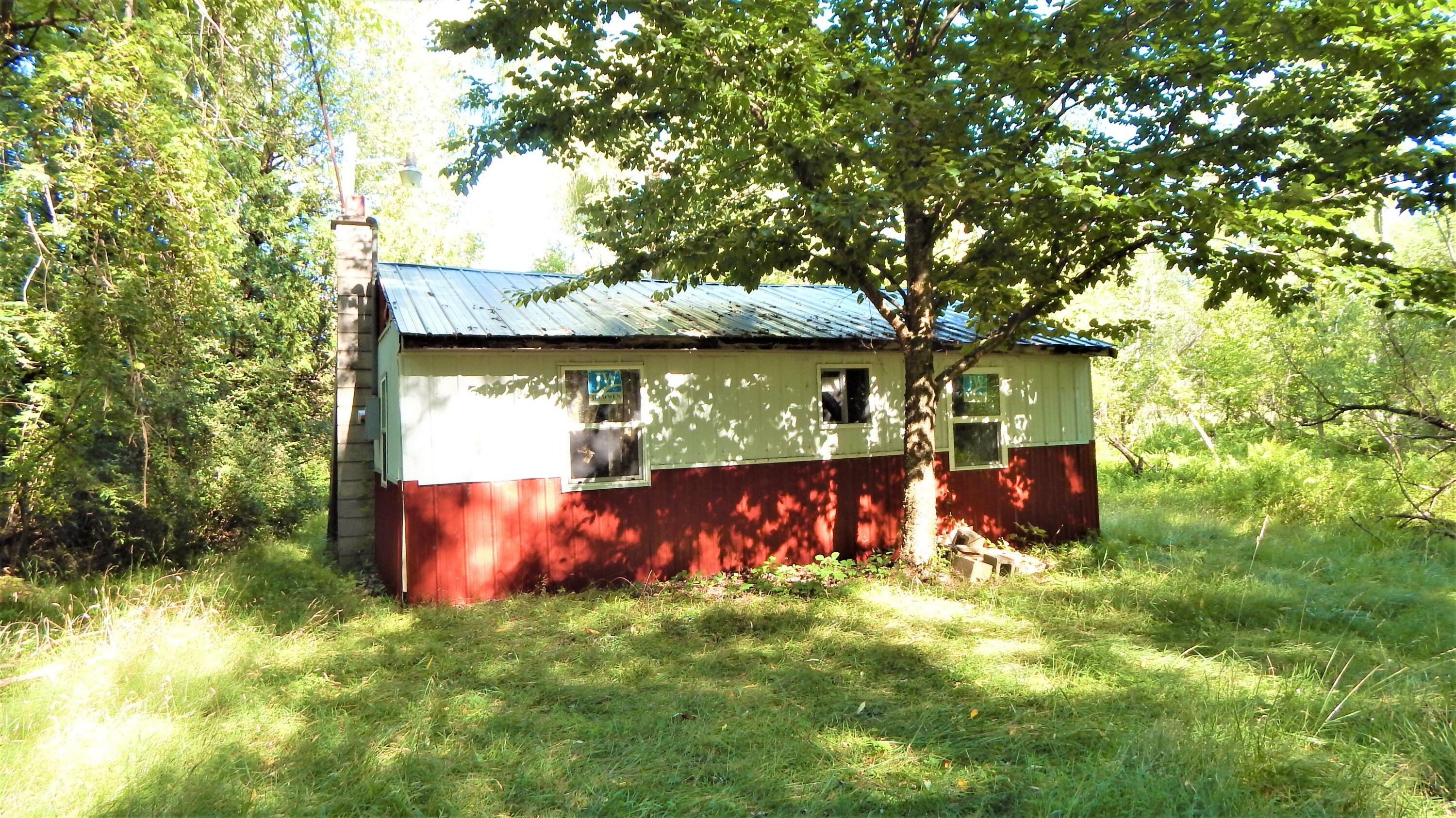 Property Photo:  6258 E Peavey Street  MI 49459 