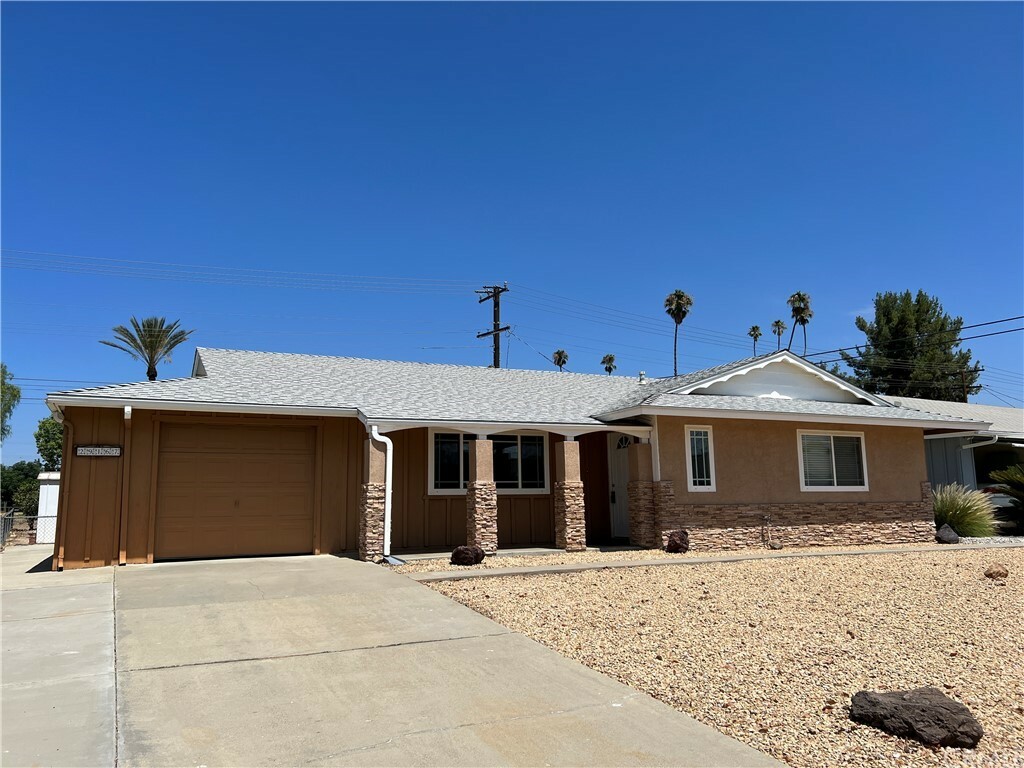 Property Photo:  29167 Desert Hills  CA 92586 