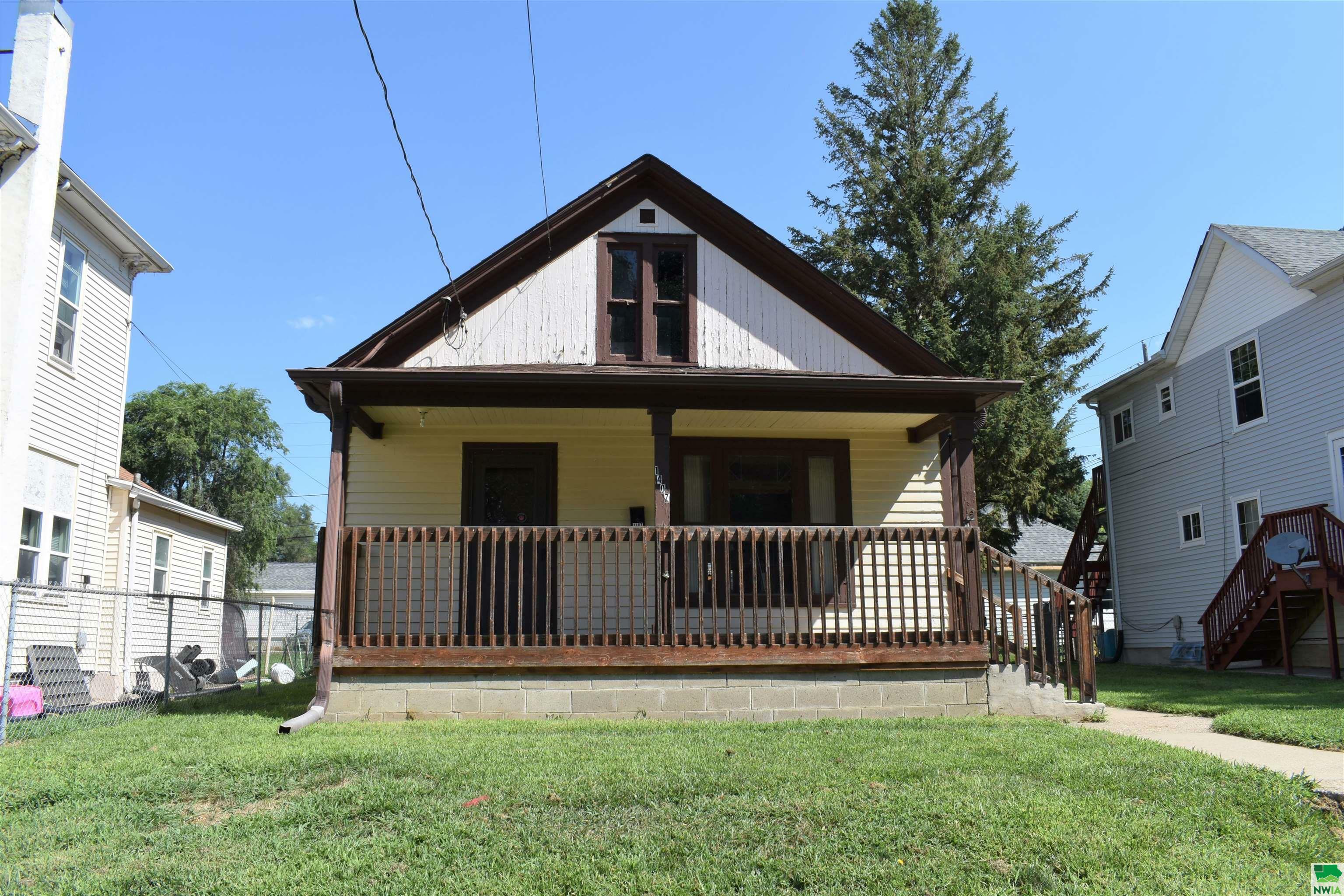 Property Photo:  1407 W 3rd Street  IA 51103 