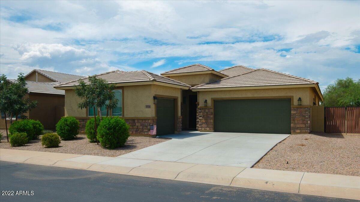 Property Photo: 37536 W Frascati Avenue AZ 85138