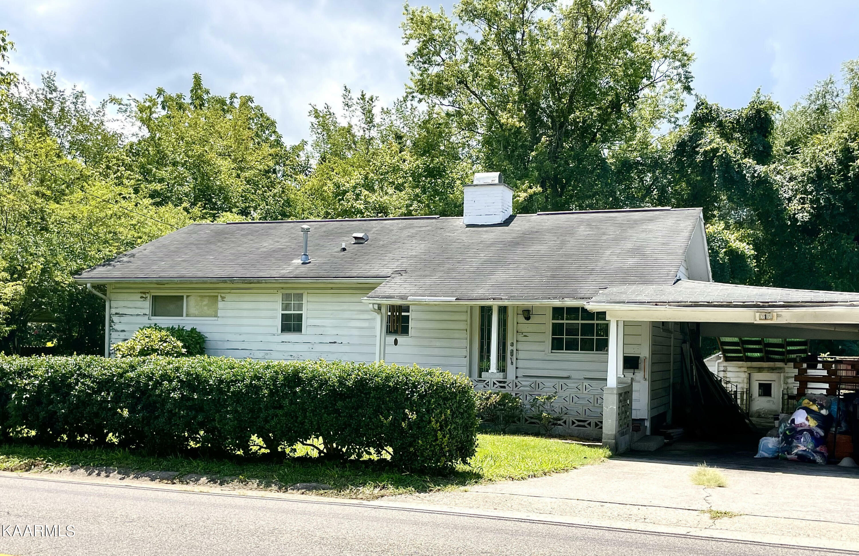 Property Photo:  615 Pennsylvania Ave  TN 37830 