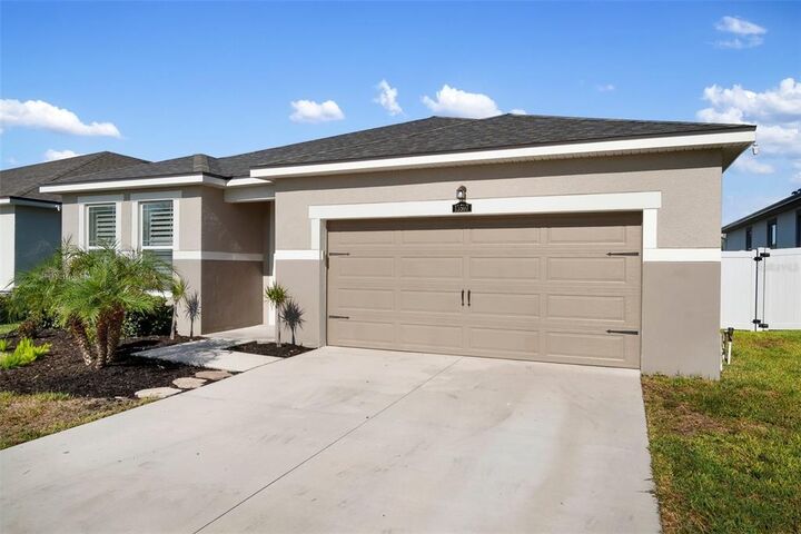 Property Photo:  13507 Texas Sage Place  FL 33579 