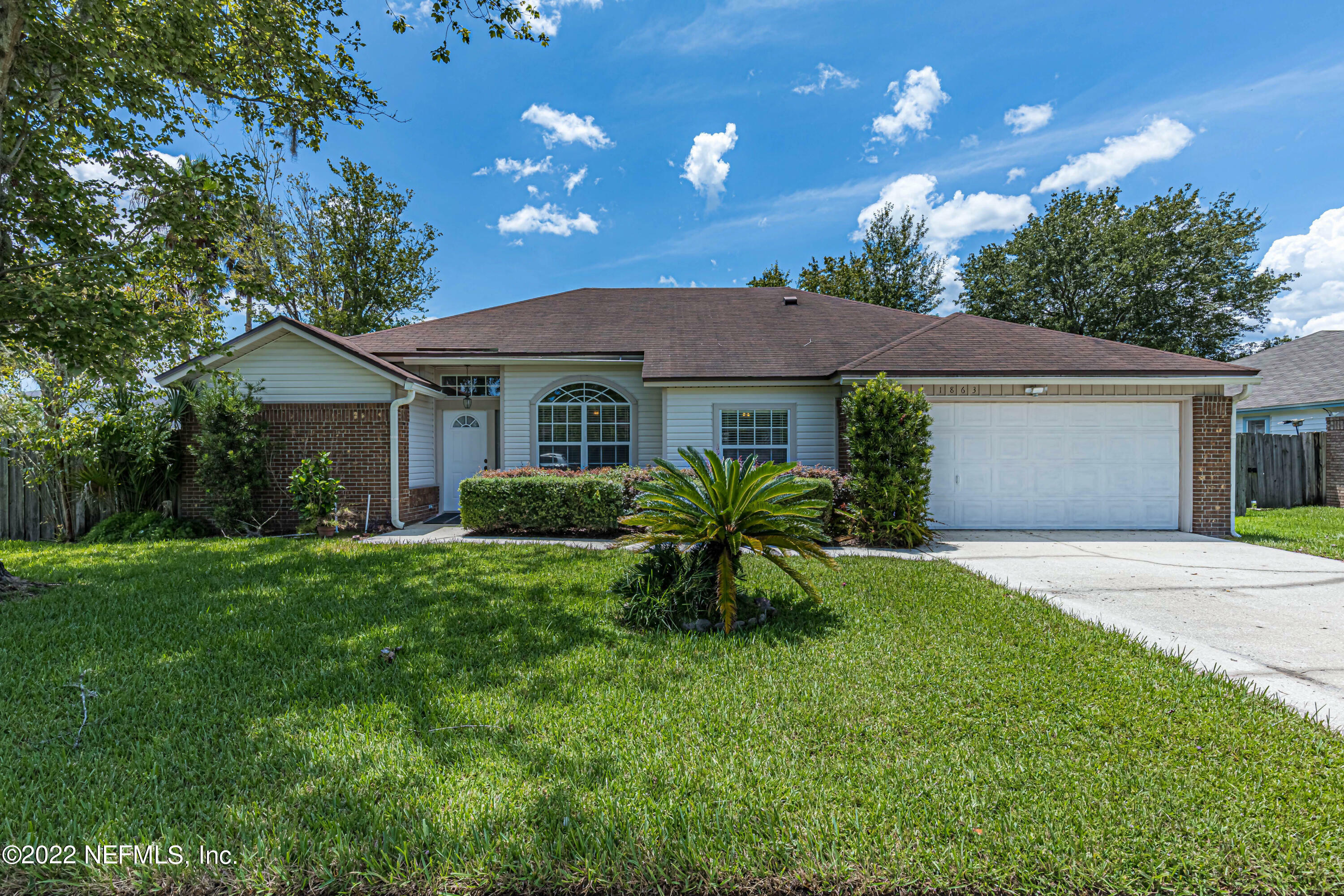 Property Photo:  1863 Twin Peak Court  FL 32068 