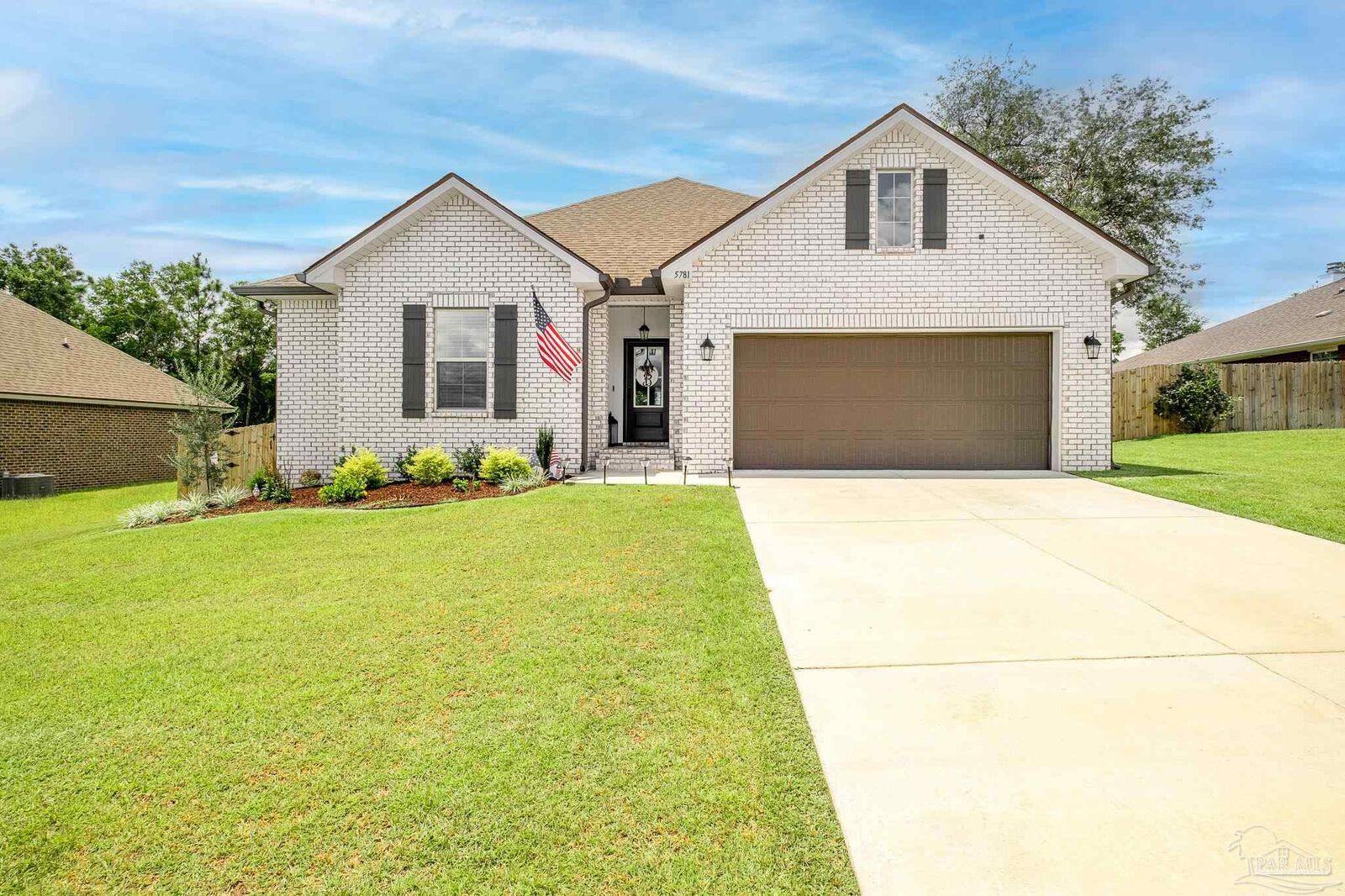 Property Photo: 5781 Maggie Rose Cir FL 32570