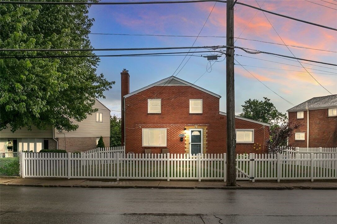 Property Photo:  1573 Breining St  PA 15226 