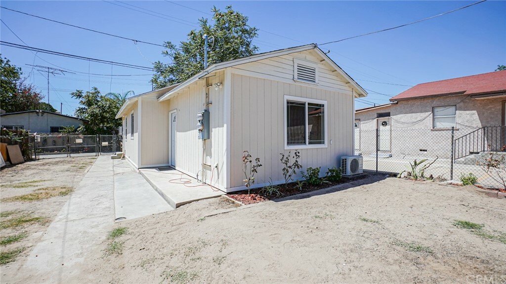 Property Photo:  162 E M Street  CA 92324 