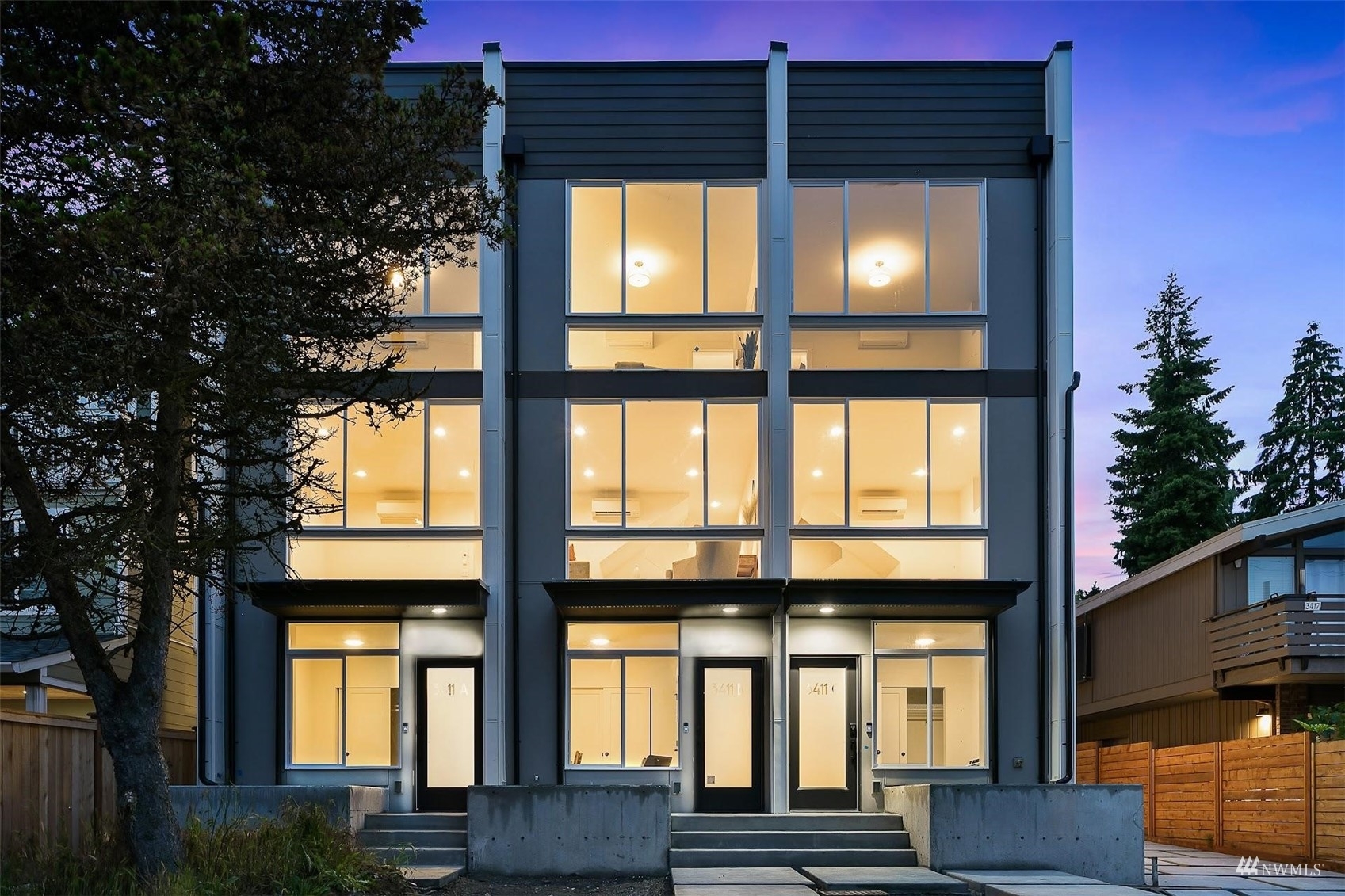 Property Photo: 3411 A 23rd Avenue W WA 98199