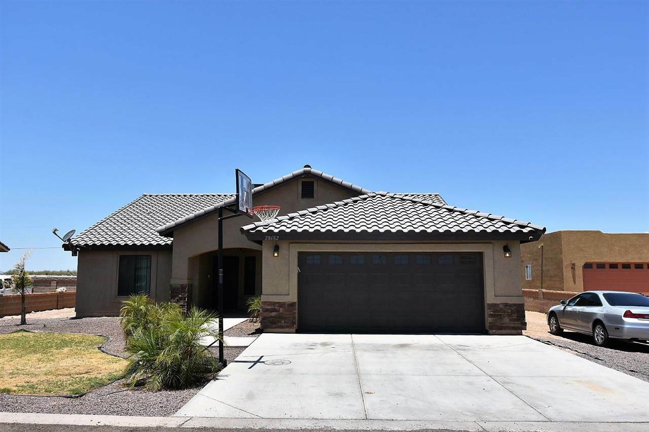 Property Photo:  28682 Canal Ave  AZ 85356 