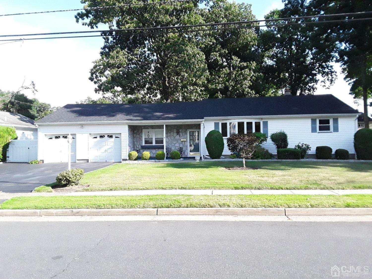 Property Photo:  180 Olive Street  NJ 08854 