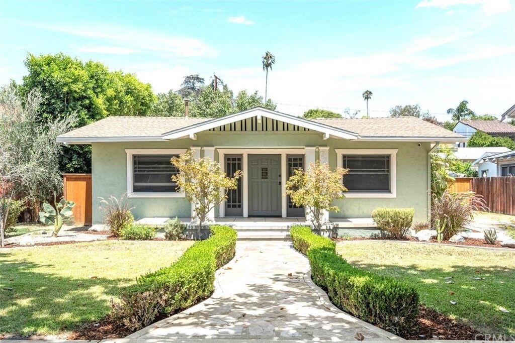 Property Photo:  327 Malvern Avenue  CA 92832 