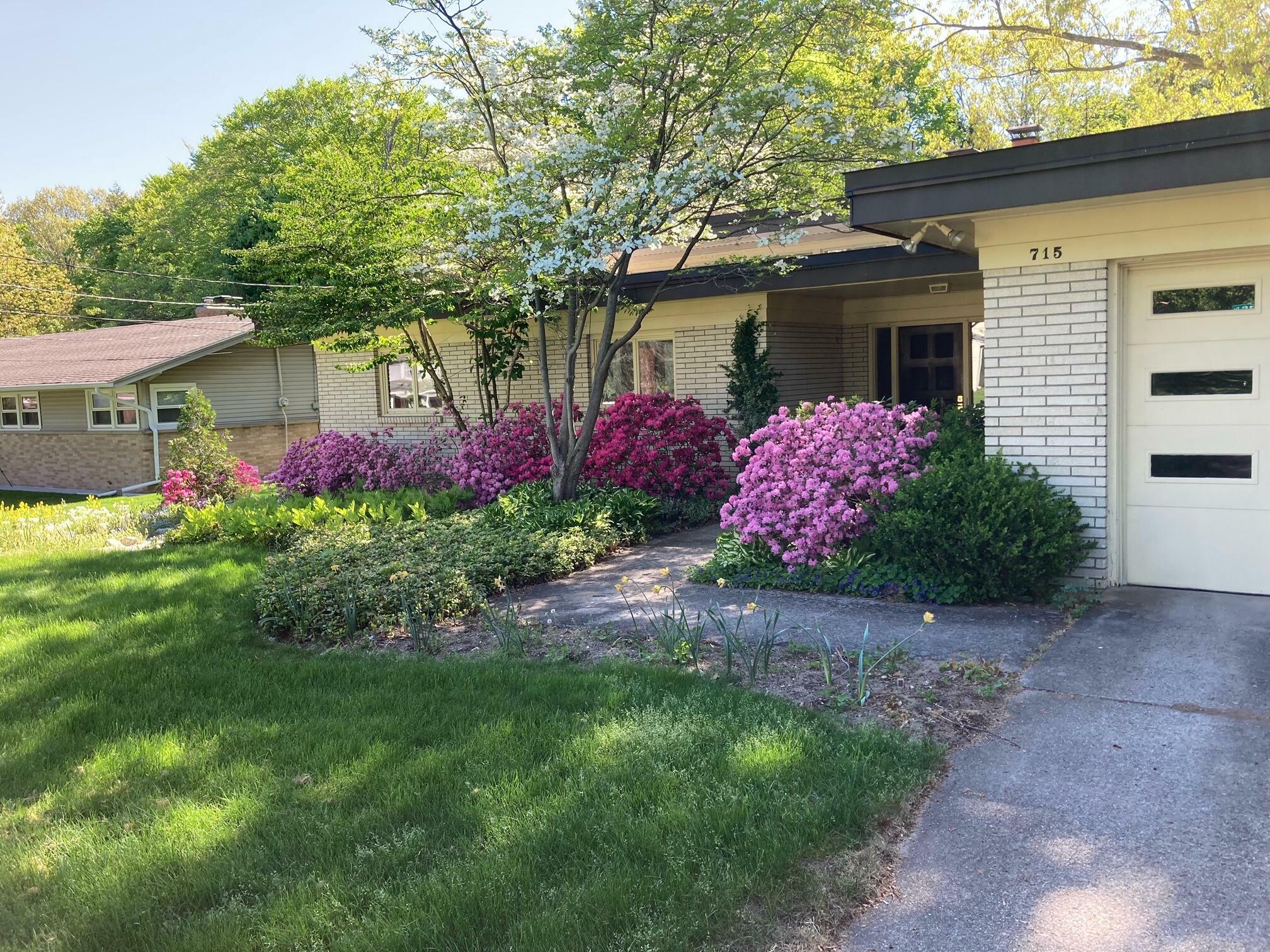 Property Photo: 715 Marylane Drive MI 49423