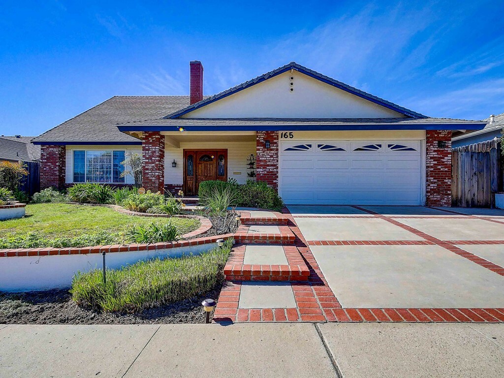 Property Photo:  165 Cambria Avenue  CA 93004 