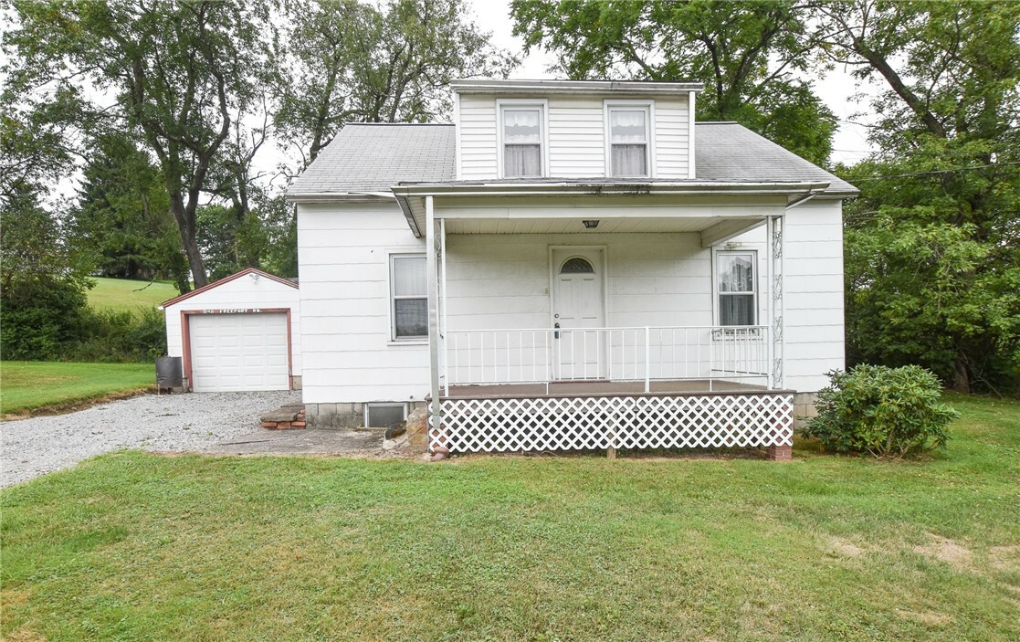 Property Photo:  542 Freeport Rd  PA 16002 