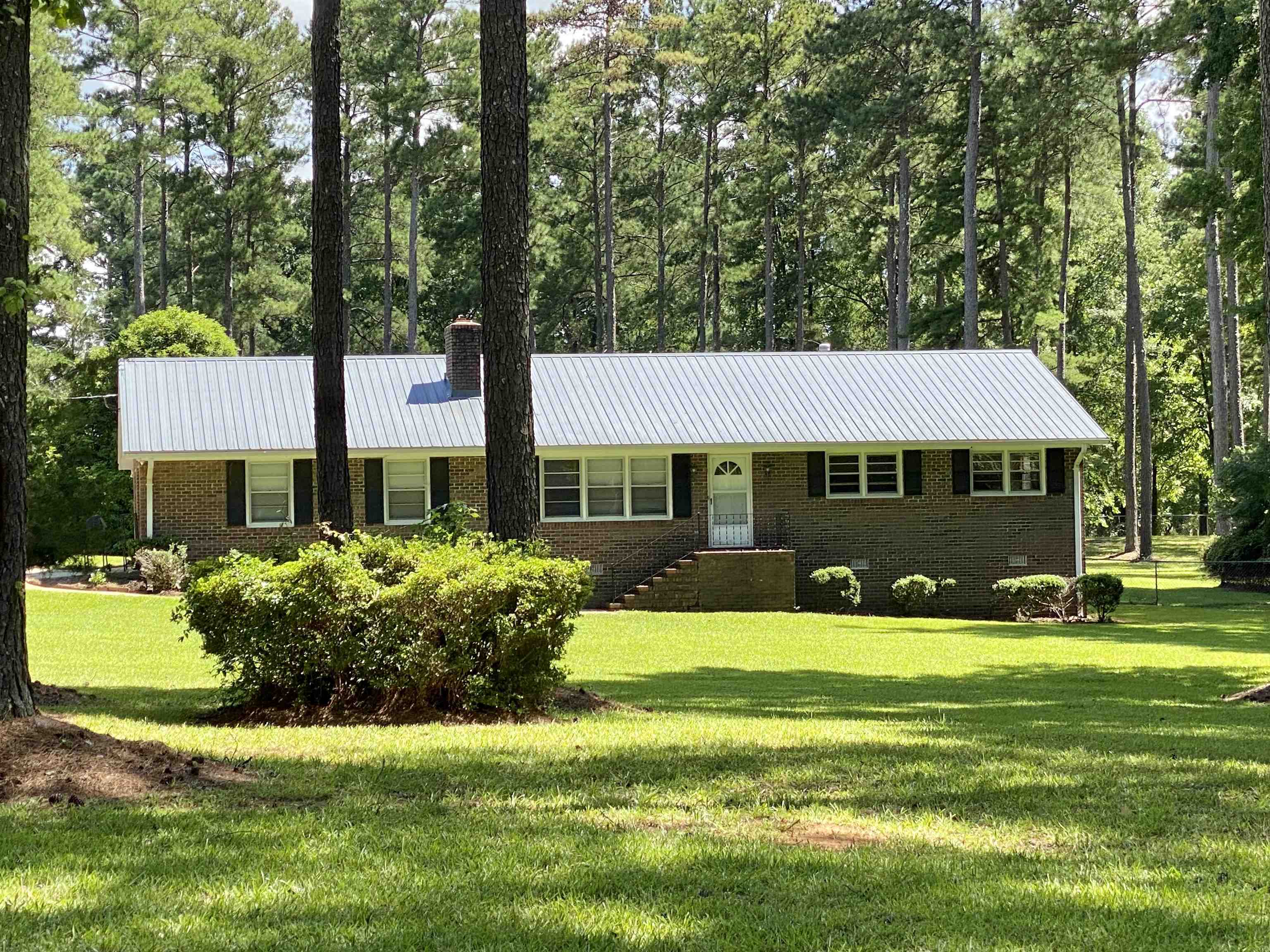 Property Photo:  1711 Lanier Road  GA 30678 