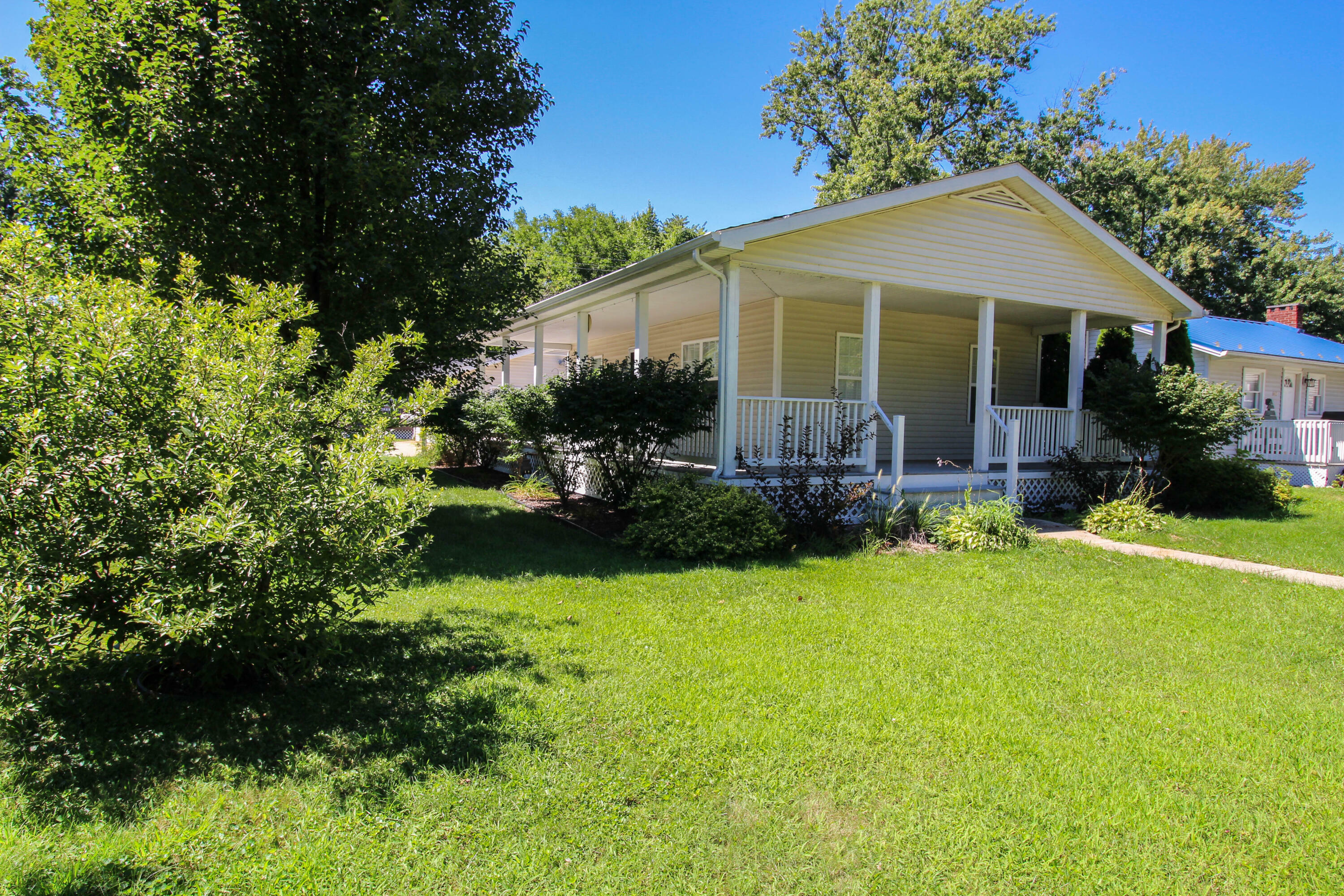 Property Photo:  509 Hill Street  MI 49093 