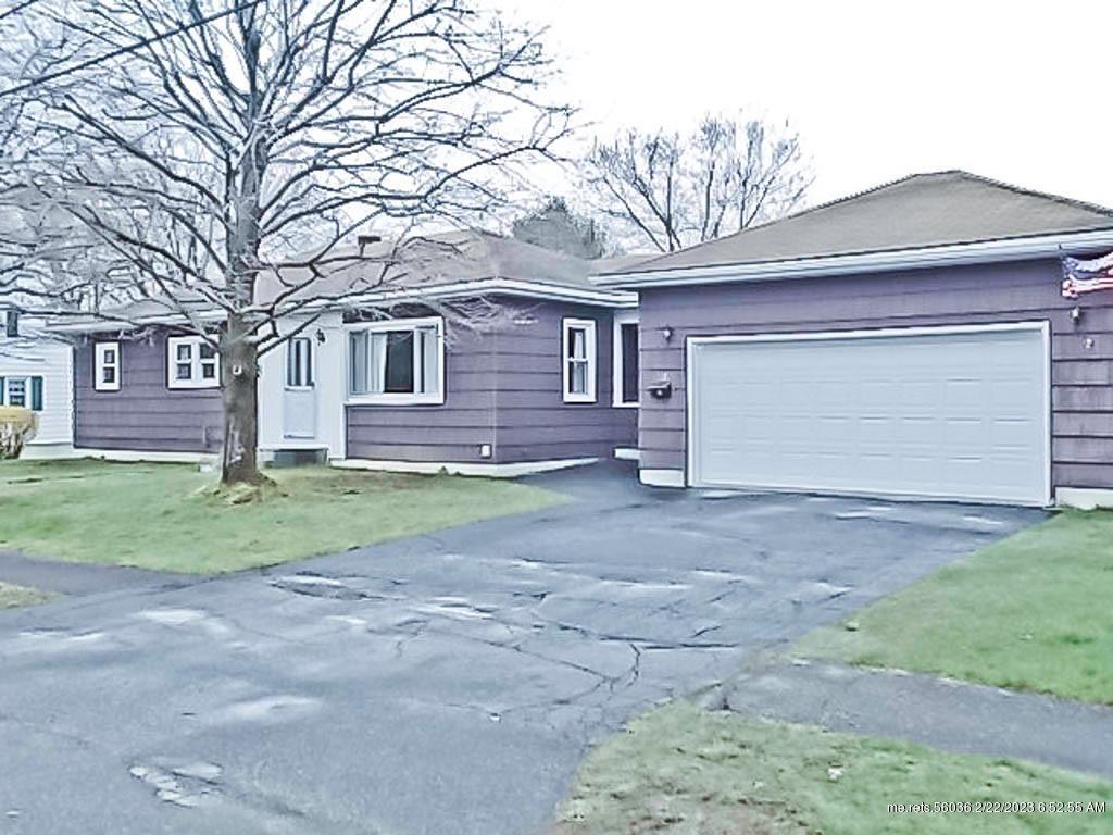 Property Photo: 12 Glen Street ME 04330