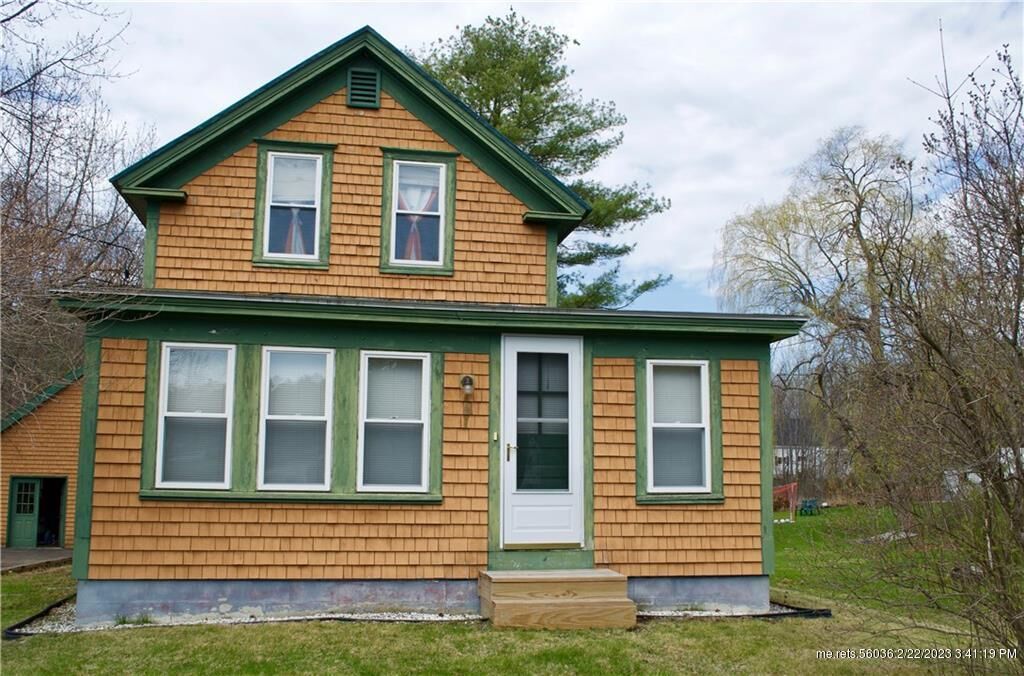 Property Photo:  106 Main Street  ME 04252 