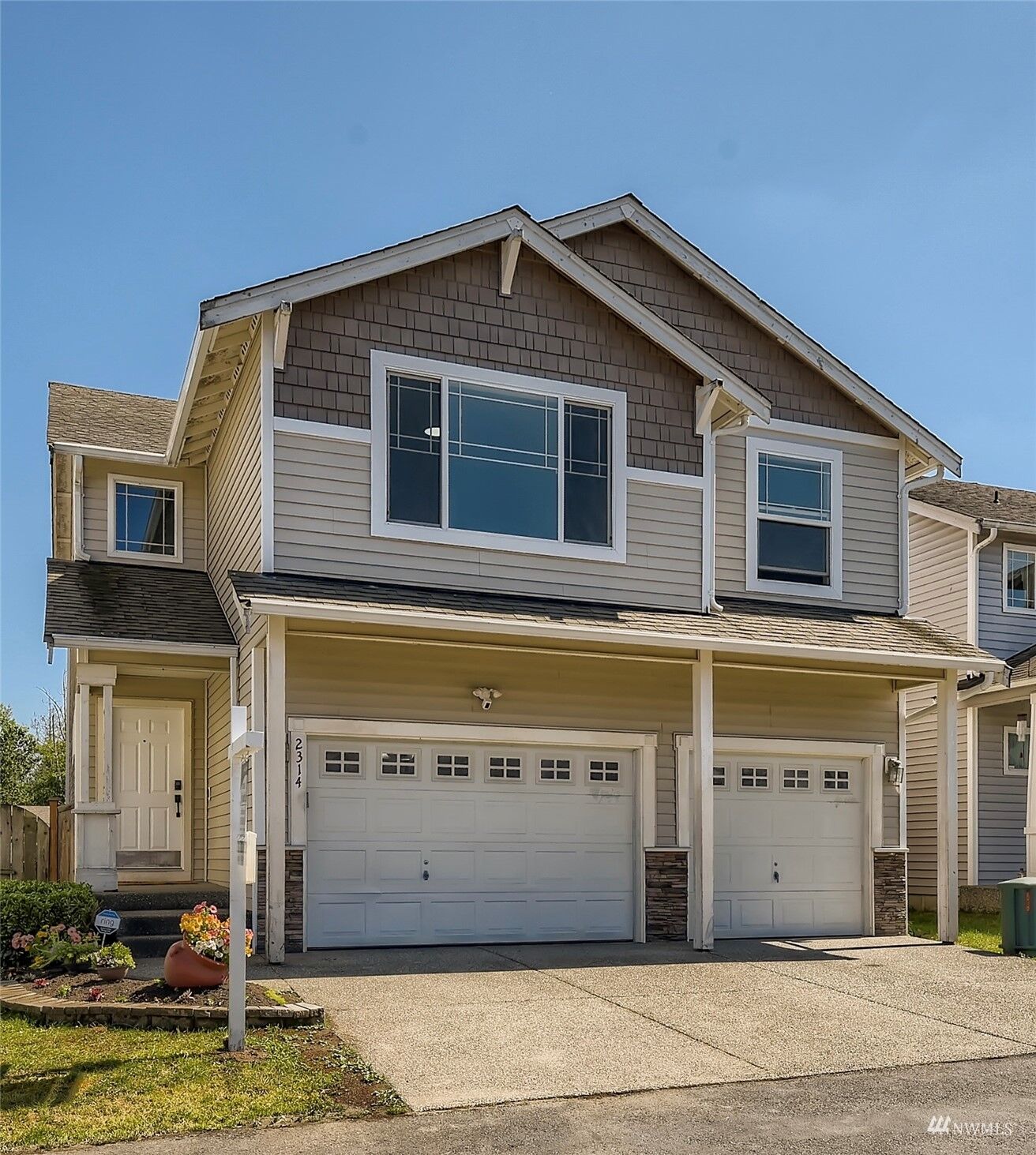 Property Photo:  2314 115th Place SW  WA 98204 